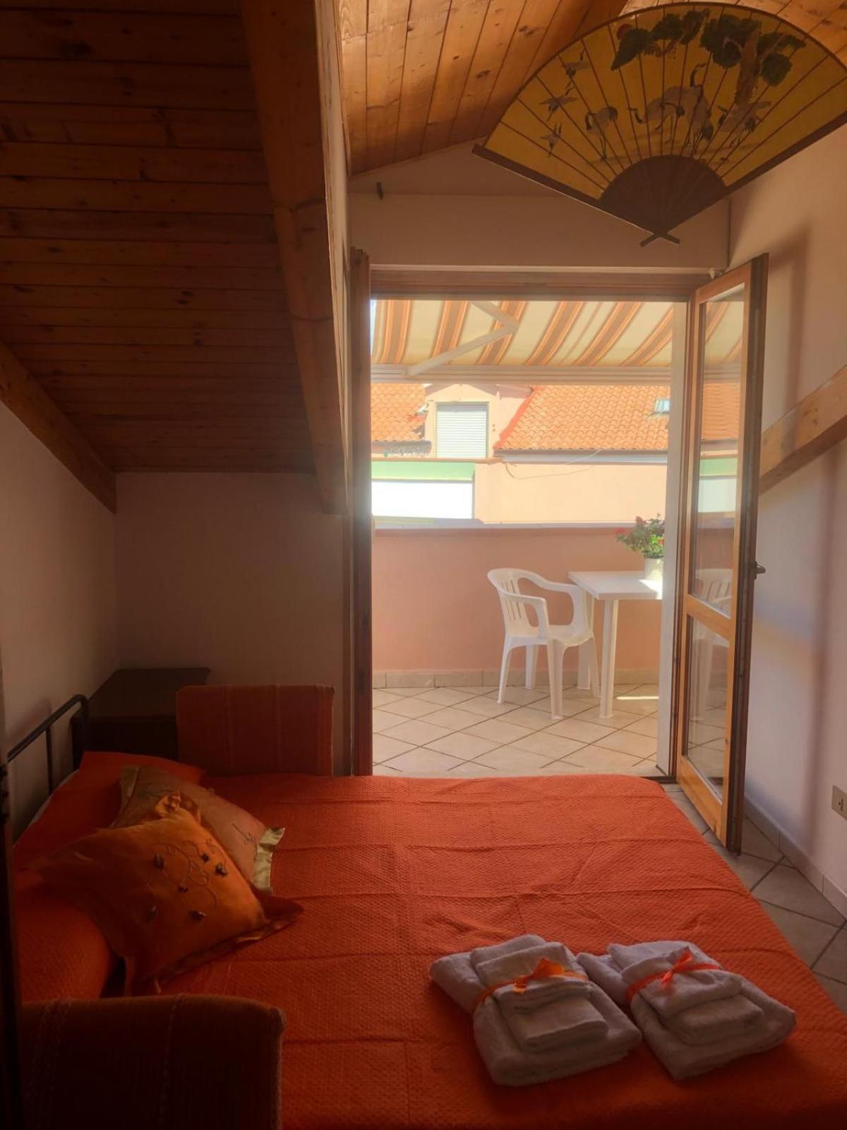 Casa Nando Relax E Comfort Home Ашеа Екстер'єр фото